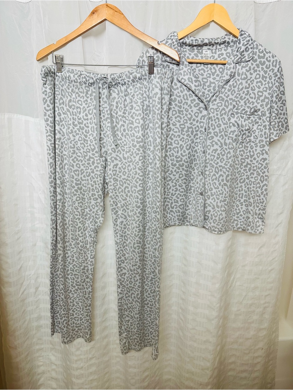 George Gray and White Leopard Print Pajama Set L